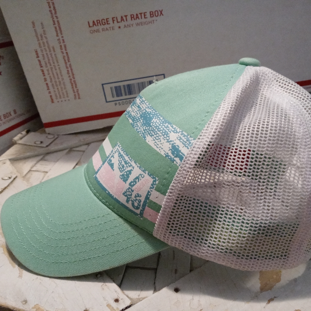 🎾PUMA GOLF/TENNIS HAT SHEEK DESIGN. - Picture 3 of 9